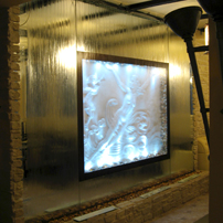 Водопад по стеклу с барельефом
